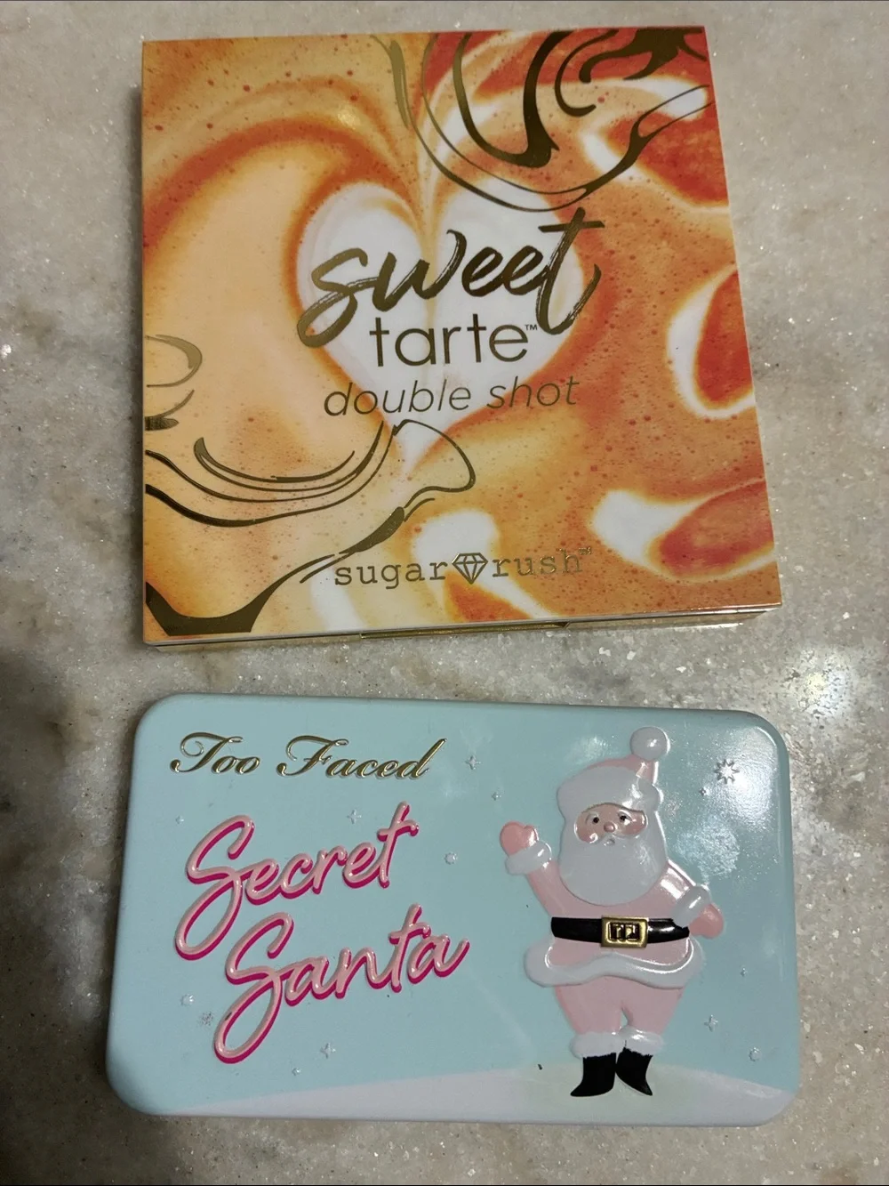 2 eyeshadow palettes